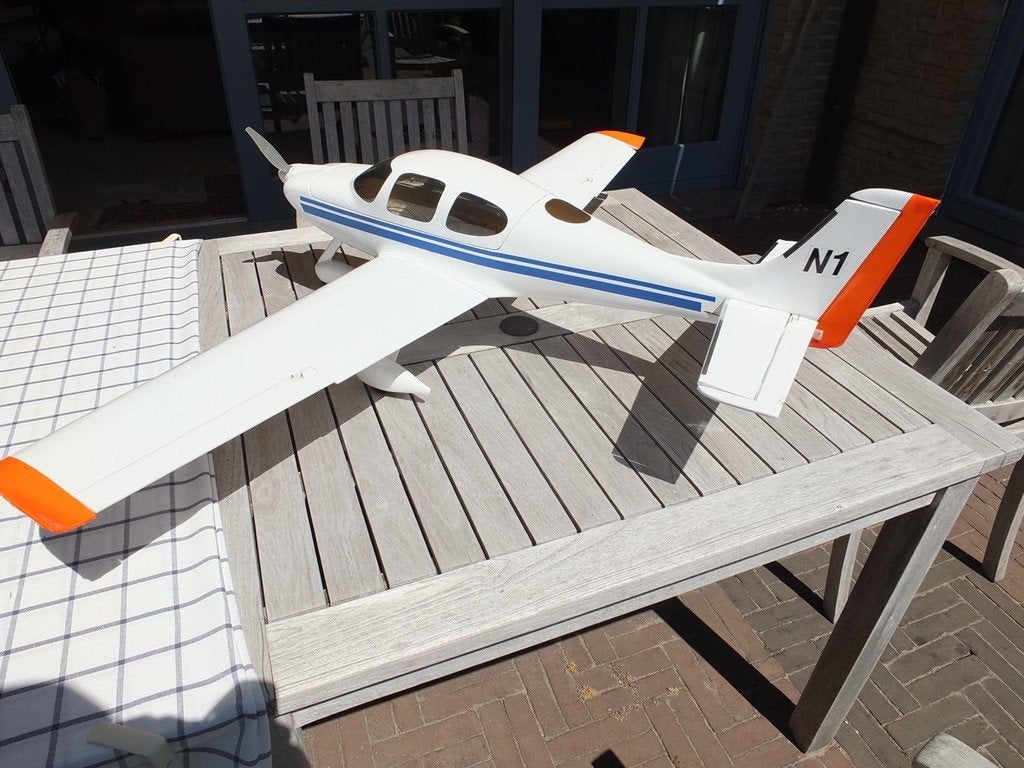 Te koop SR 22 Turbo van Electrifly, Hobby en Vrije tijd, Modelbouw | Radiografisch | Vliegtuigen, Ophalen, Nieuw, Elektro, RTF (Ready to Fly)
