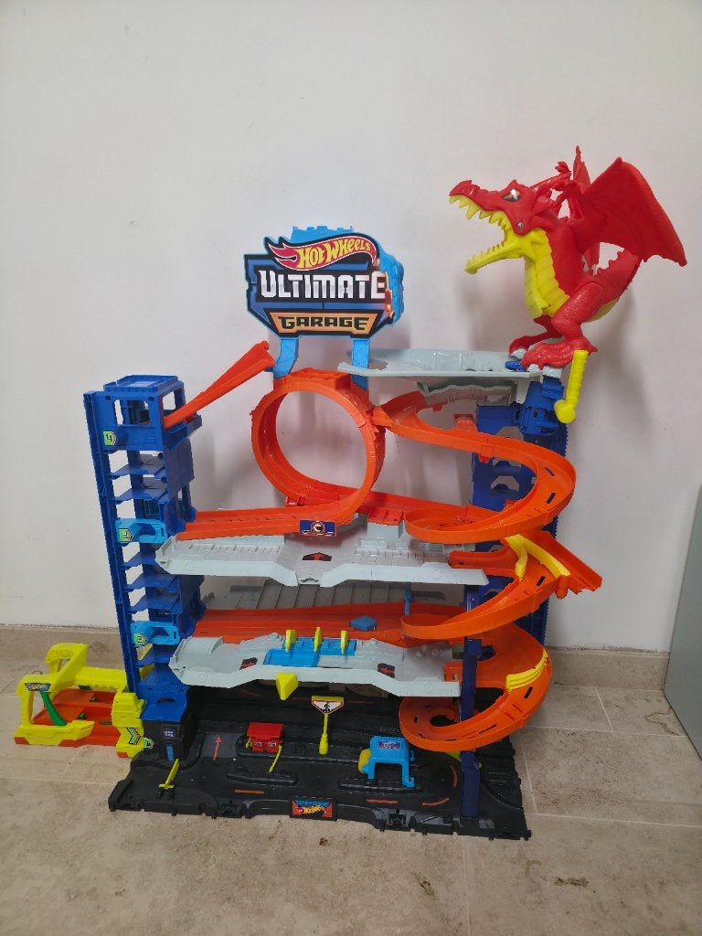 Hotwheels garage, Ophalen, Racebaan, Zo goed als nieuw, Hot Wheels