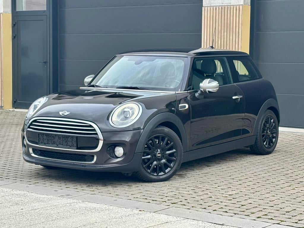 Mini Cooper, 4 zetels, Start-stop-systeem, Leder en Stof, Zwart