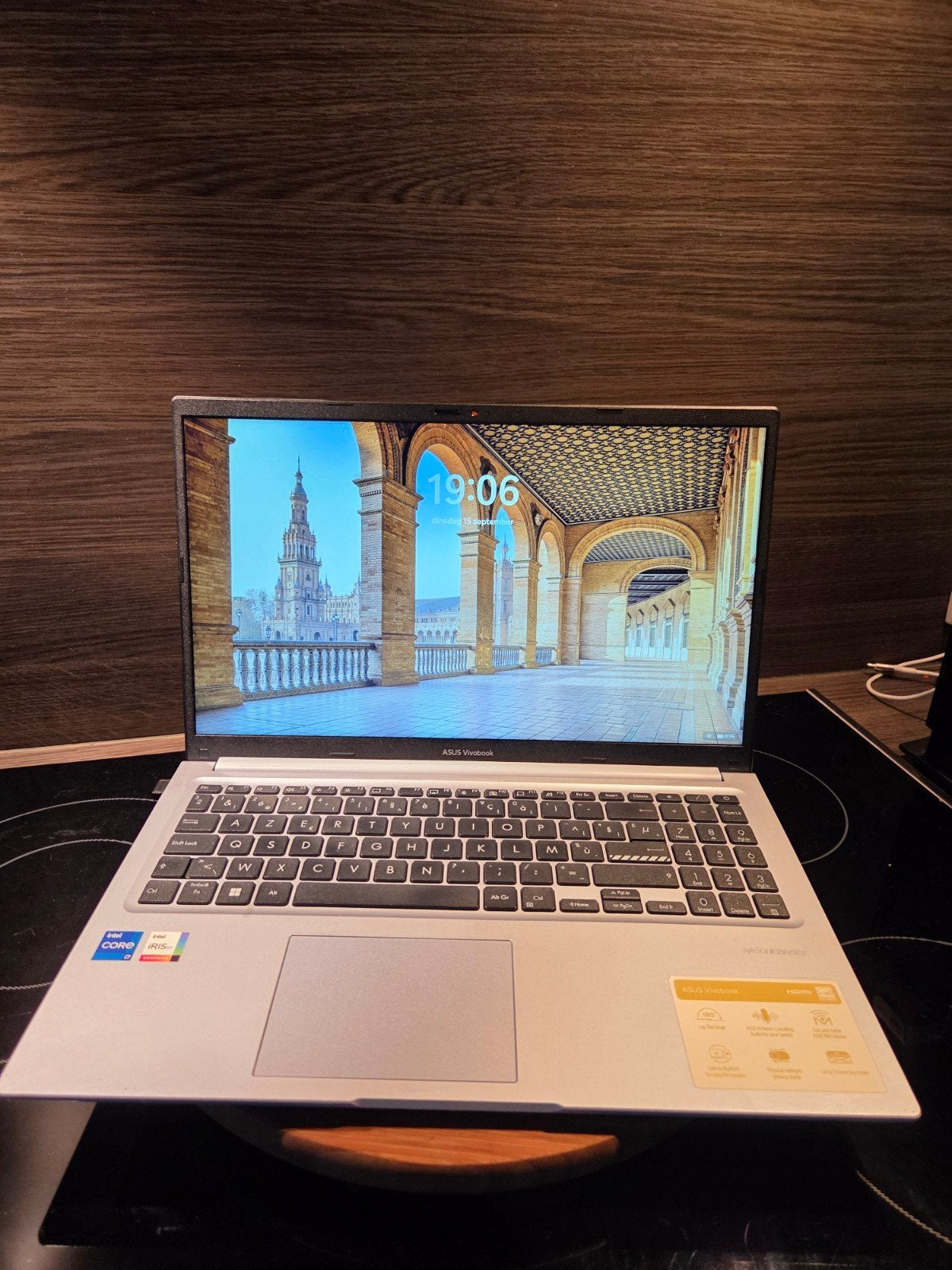 asus vivobook 15  i7-processor en 16GB RAM, Computers en Software, Ophalen, Zo goed als nieuw, 3 tot 4 Ghz, 16 GB