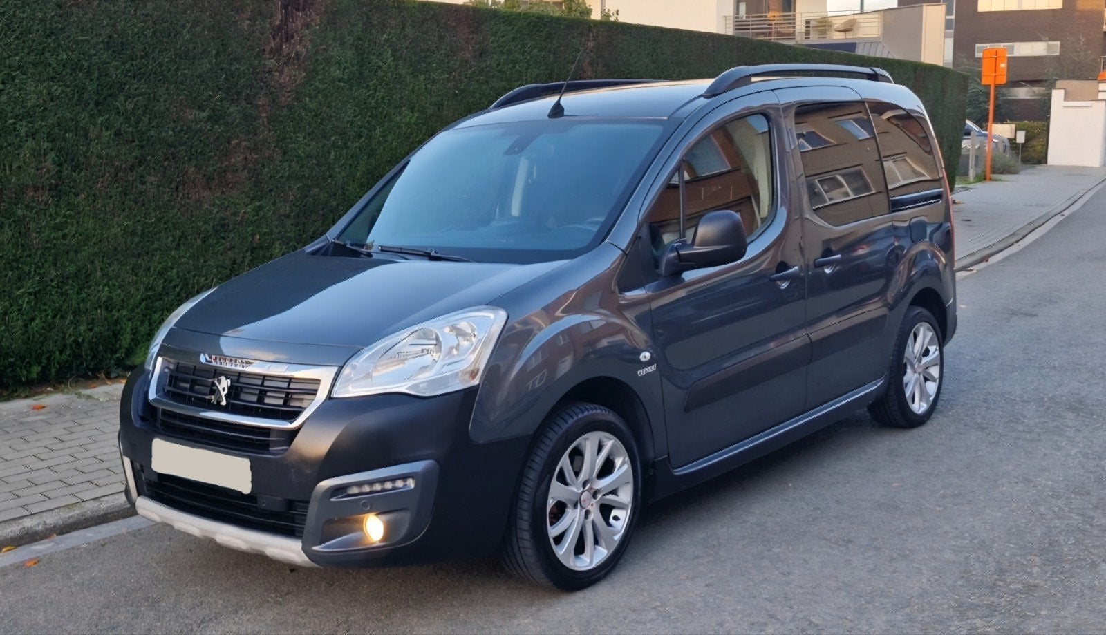 Peugeot Partner Tepee Outdoor 1.6 BlueHDi Euro6, Auto's, Voorwielaandrijving, Euro 6, 4 cilinders, Particulier