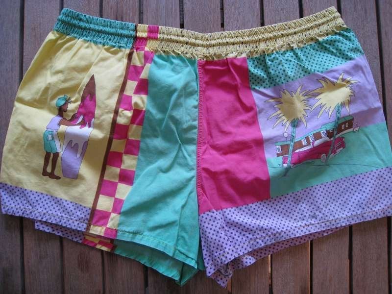 Short pour homme ou garçon, motif de plage, de la marque Hom, Enlèvement