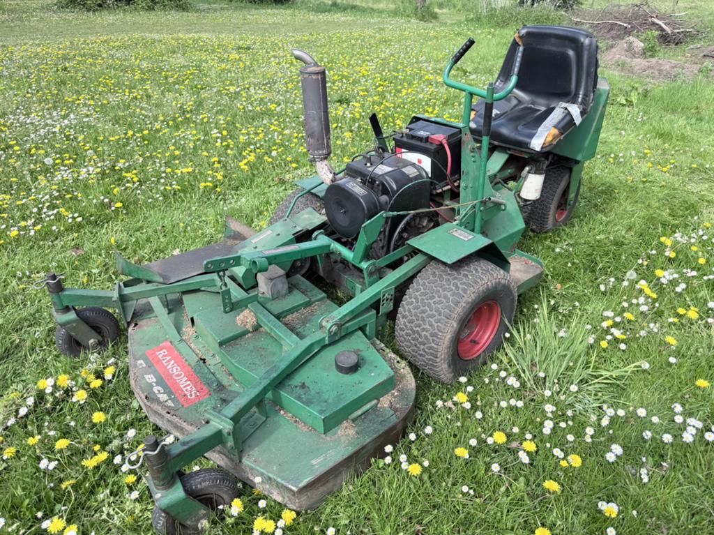 Ramsones professioneelnzitmaaier - rijdt maait, Enlèvement, Utilisé