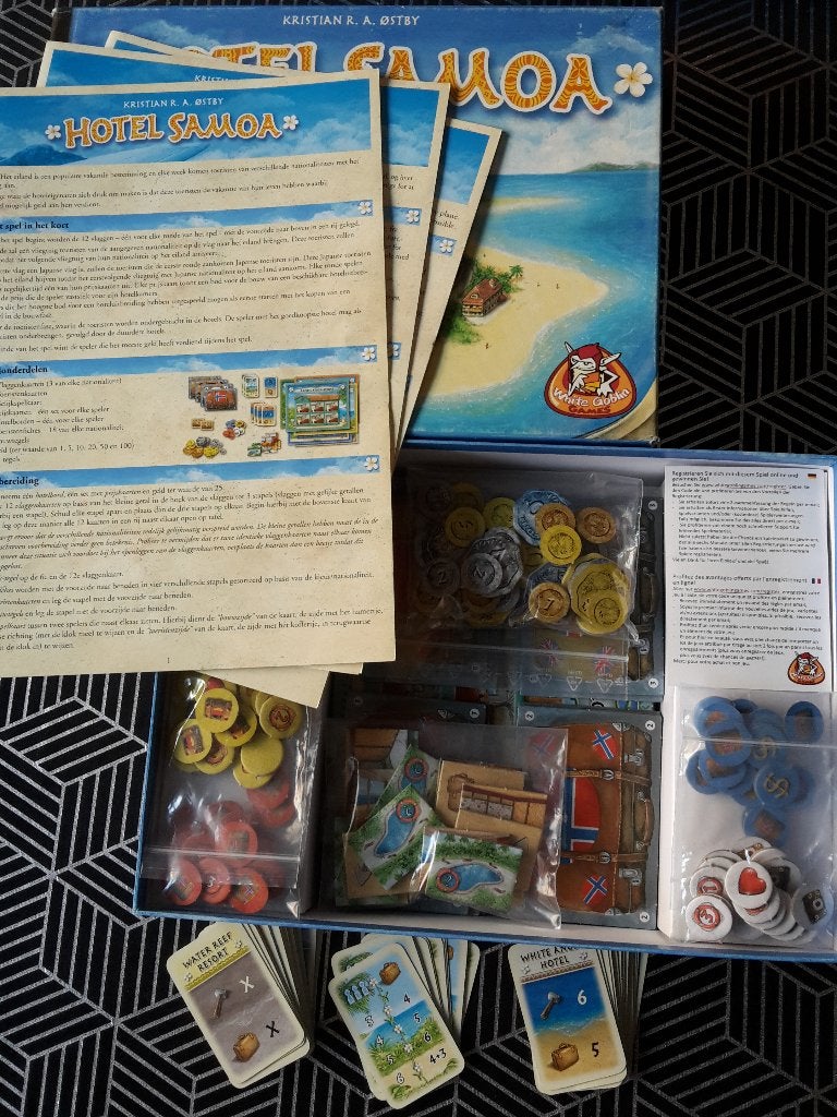 Nieuw spel Hotel Samoa, 3-6 spelers, 10+, + 1 gratis promo, Hobby en Vrije tijd, Ophalen of Verzenden, Nieuw, White Goblin Games