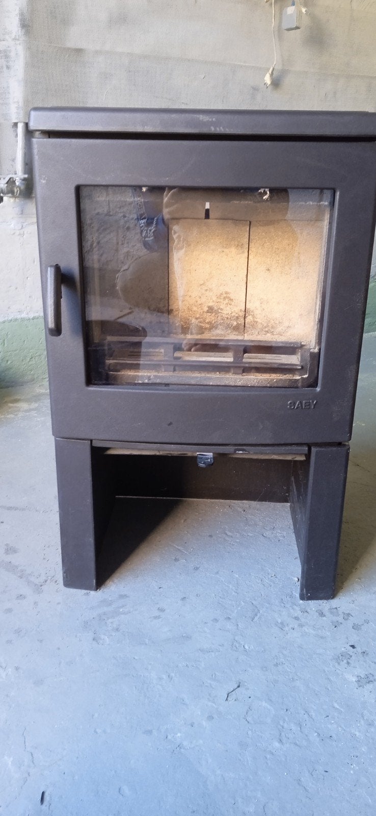 Poêle en fonte Saey Paek 8kw, Comme neuf, Enlèvement, Bois, Autoportant