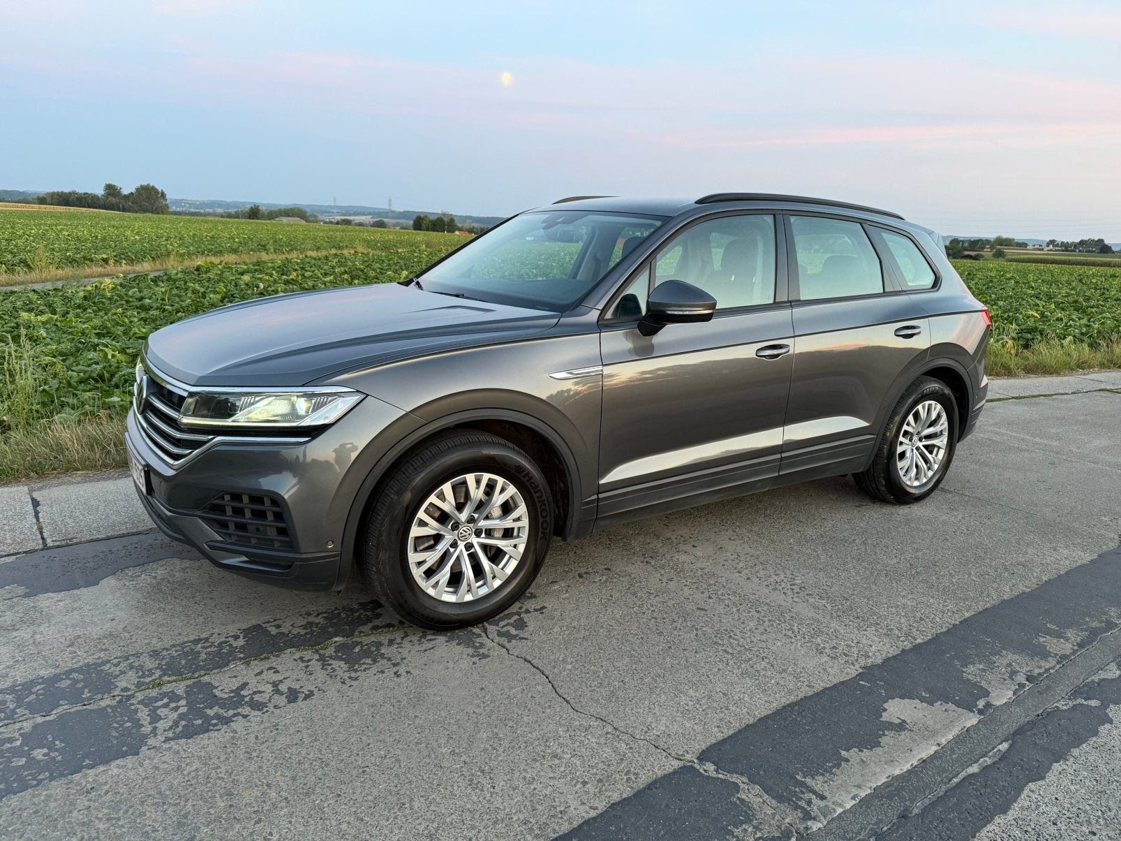 VW Touareg 3.0 V6 TDI (286 pk), Autos, Volkswagen, Cuir, Argent ou Gris, Achat, Noir