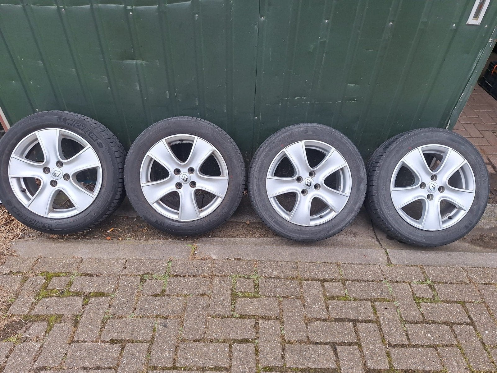 Originele Renault Clio velgen 4x100 16inch, Auto-onderdelen, Banden en Velgen, Ophalen, Gebruikt, 16 inch, Banden en Velgen