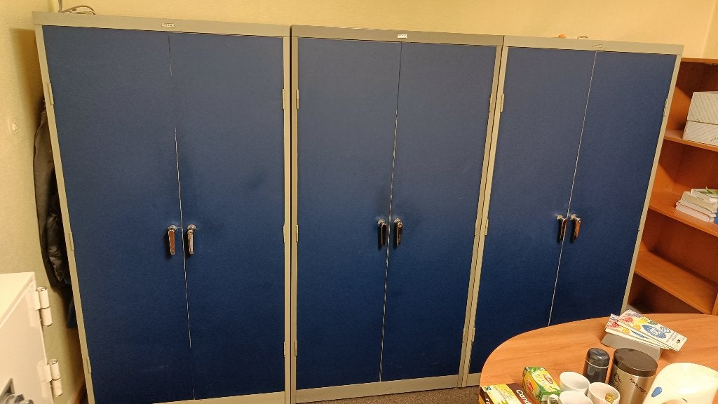 3 metalen archief kasten, Huis en Inrichting, Kasten | Roldeurkasten en Archiefkasten, Ophalen, Gebruikt