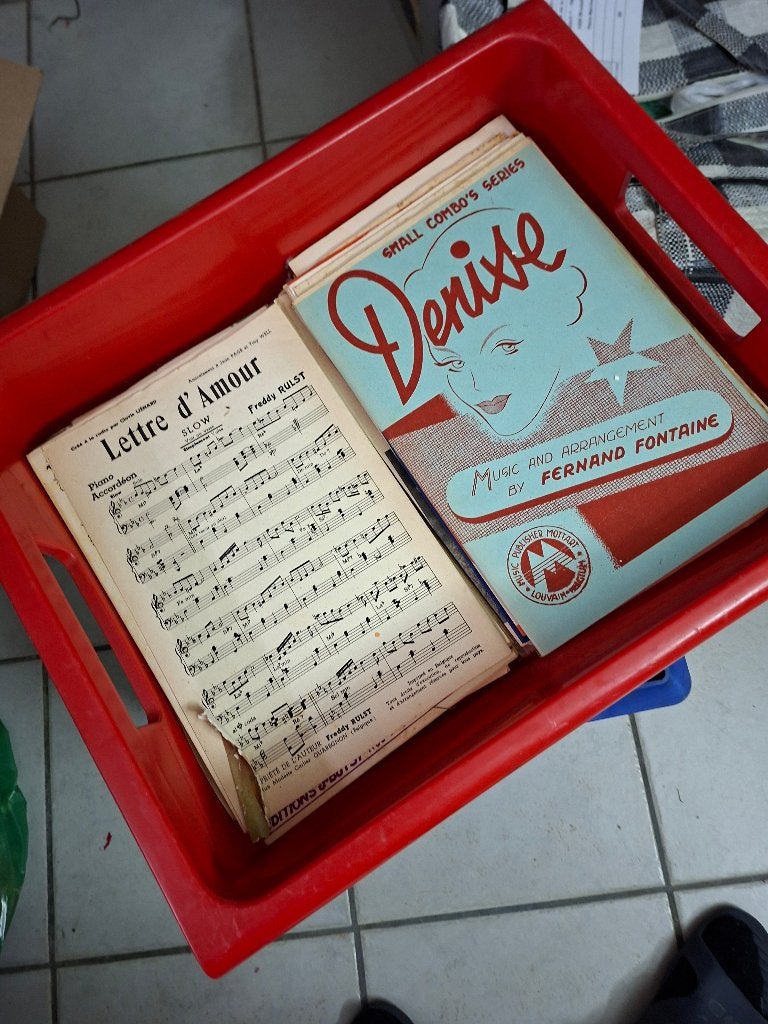 Gros lot de partitions musicale ( plusieurs centaine), Musique & Instruments, Partitions, Enlèvement, Utilisé, Autres genres, Autres genres