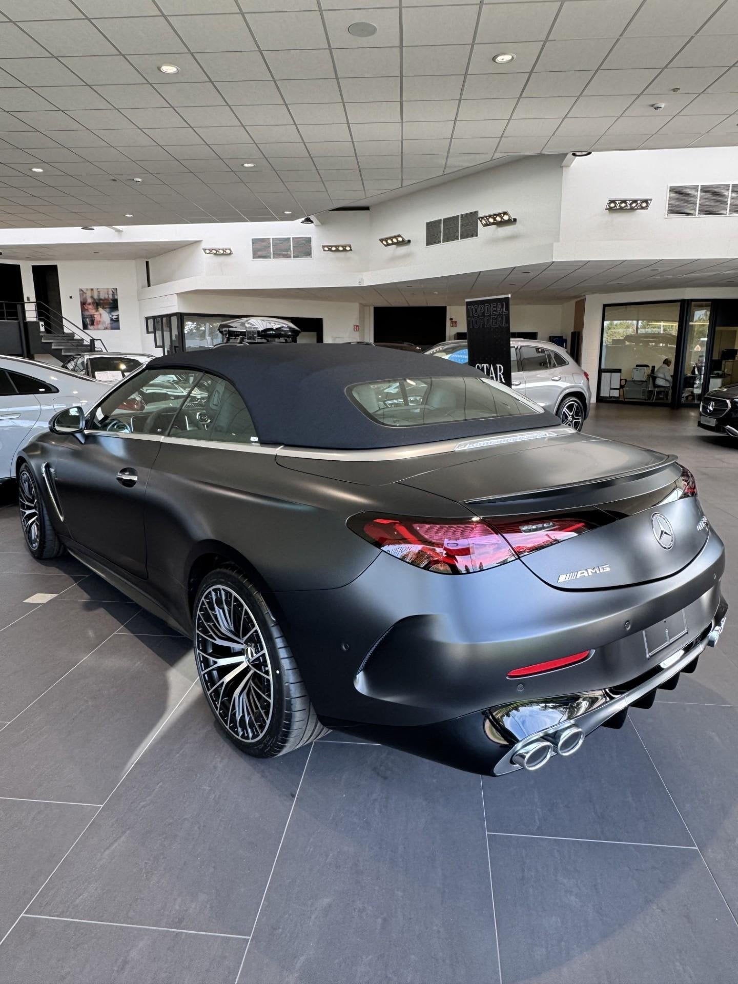 Mercedes-Benz CLE Cabriolet Mercedes-AMG CLE 53 4MATIC+ Cabr, Auto's, Automaat, 4 zetels, Stof, 1800 kg