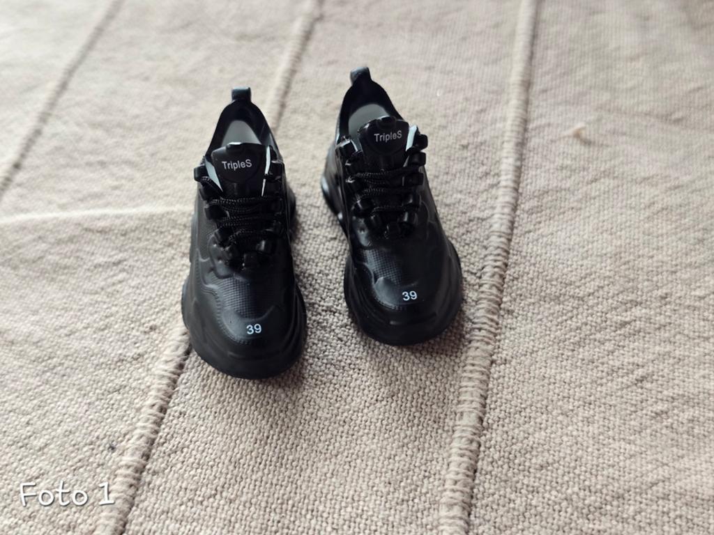 Zwarte plastic schoenen voor een Ken barbie pop nieuw!, Ophalen of Verzenden, Barbie