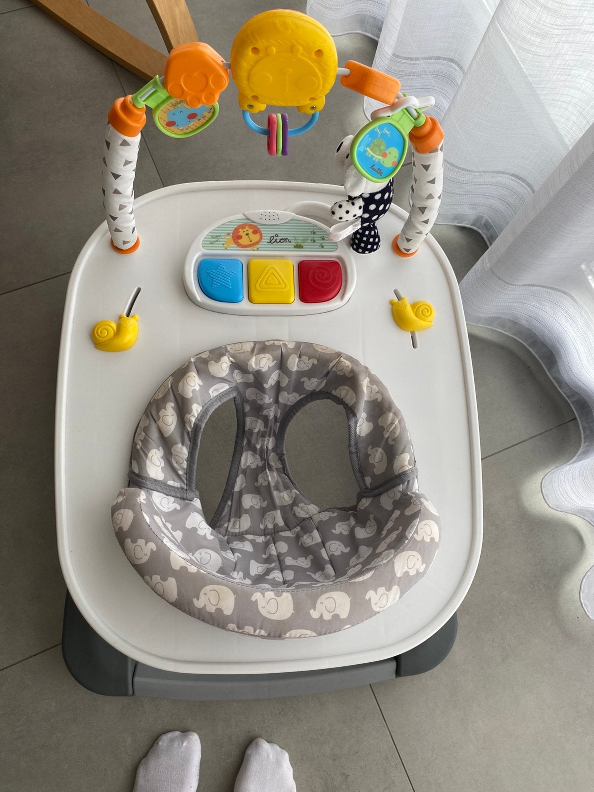 Baby loopstoel met speelblad – zo goed als nieuw, Ophalen of Verzenden, Zo goed als nieuw