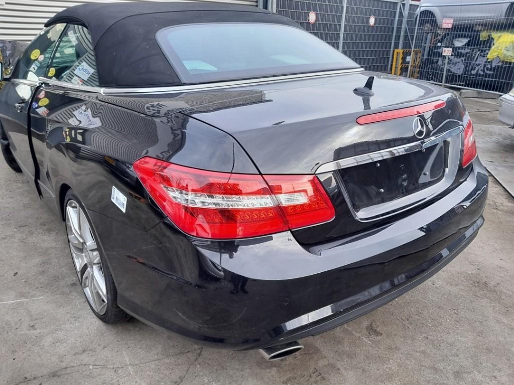 CADRE DE PARE CHOC ARRIÈRE Mercedes-Benz E (R207), Utilisé, Mercedes-Benz
