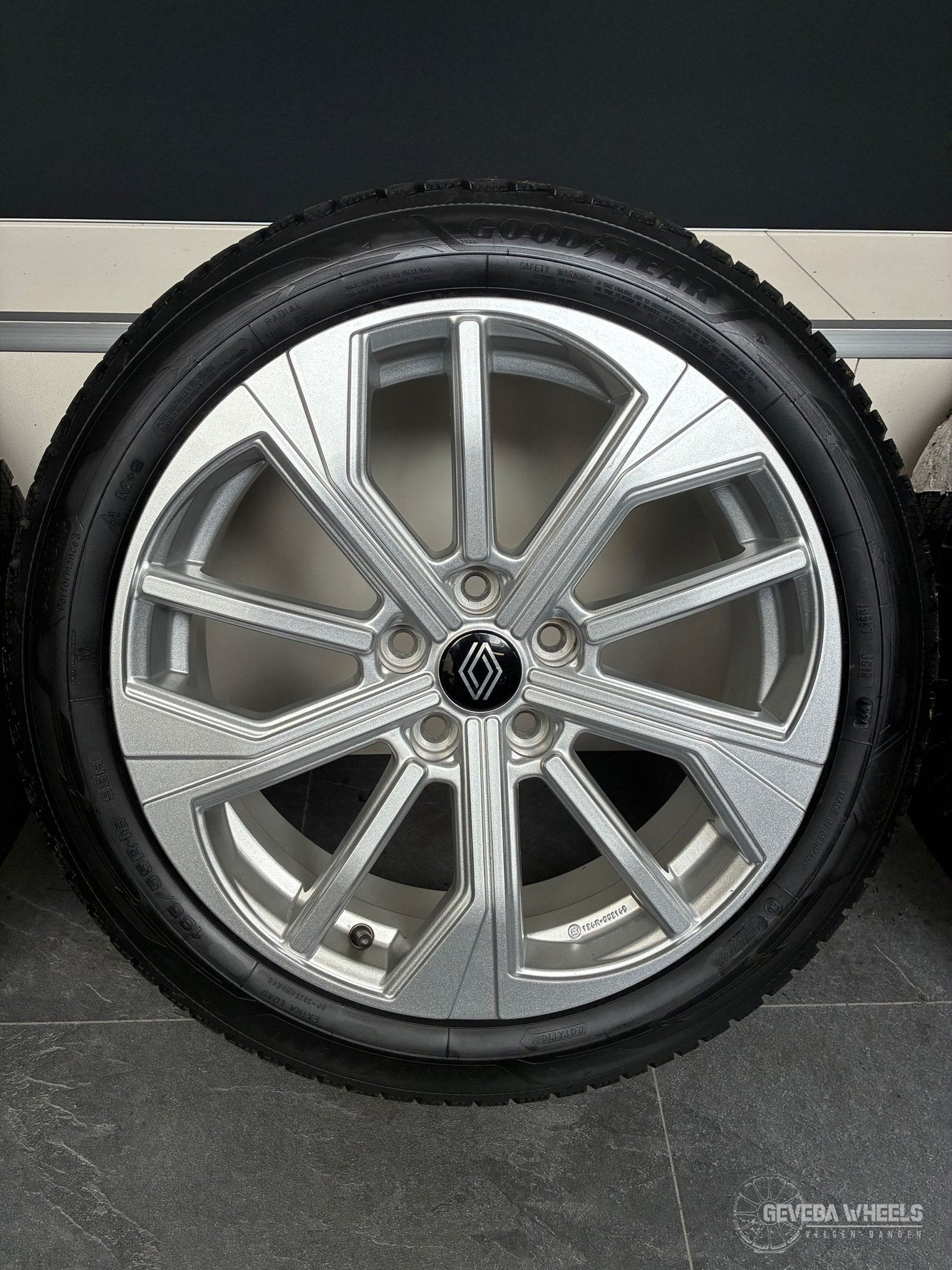18” Renault 5 R5 sport velgen + winterbanden 5x114.3, Pneus et Jantes, Pneus hiver, Véhicule de tourisme, -