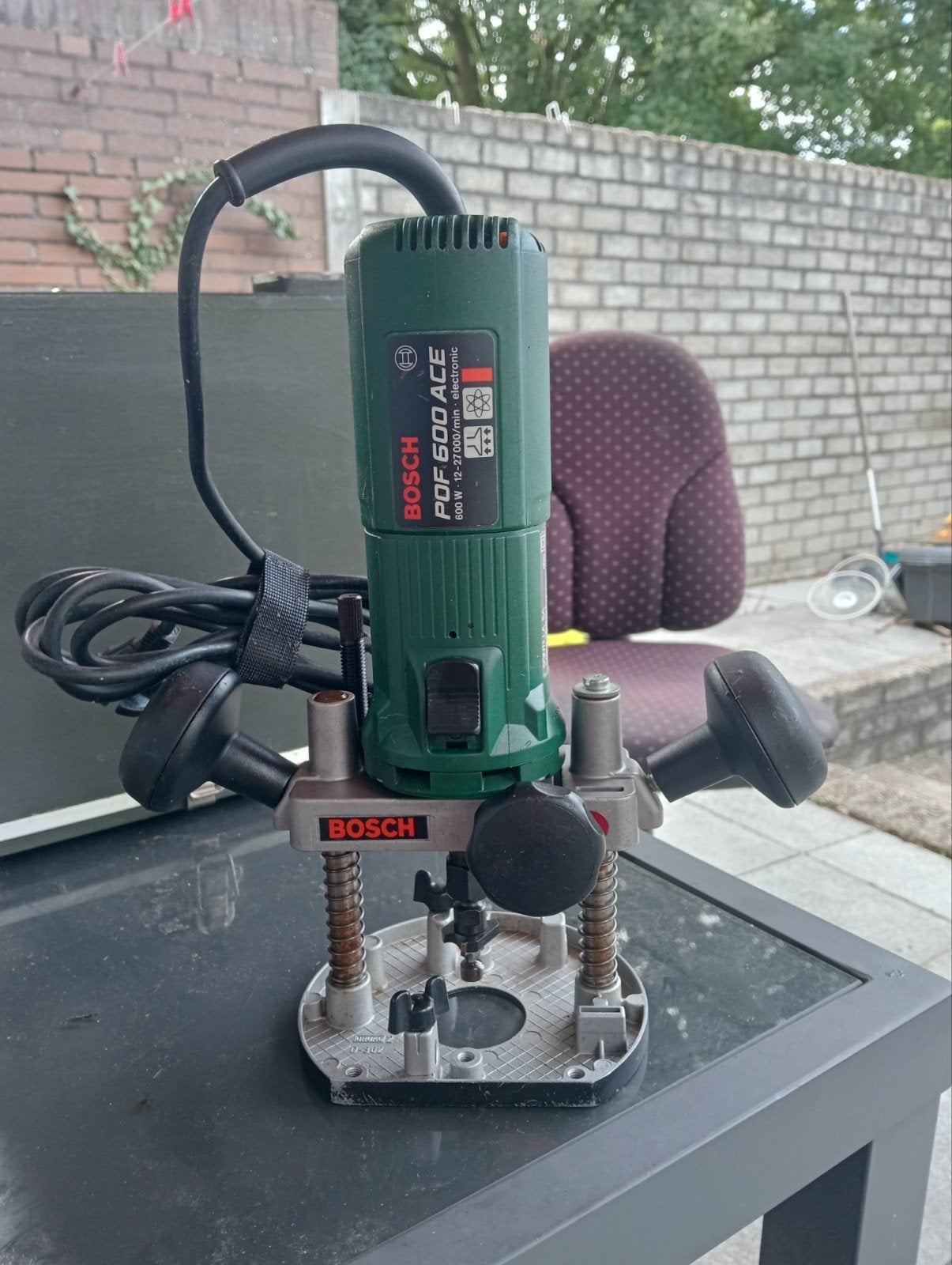 Routeur BOSCH POF 600 ACE, Électrique, Enlèvement ou Envoi, Routeur, Utilisé
