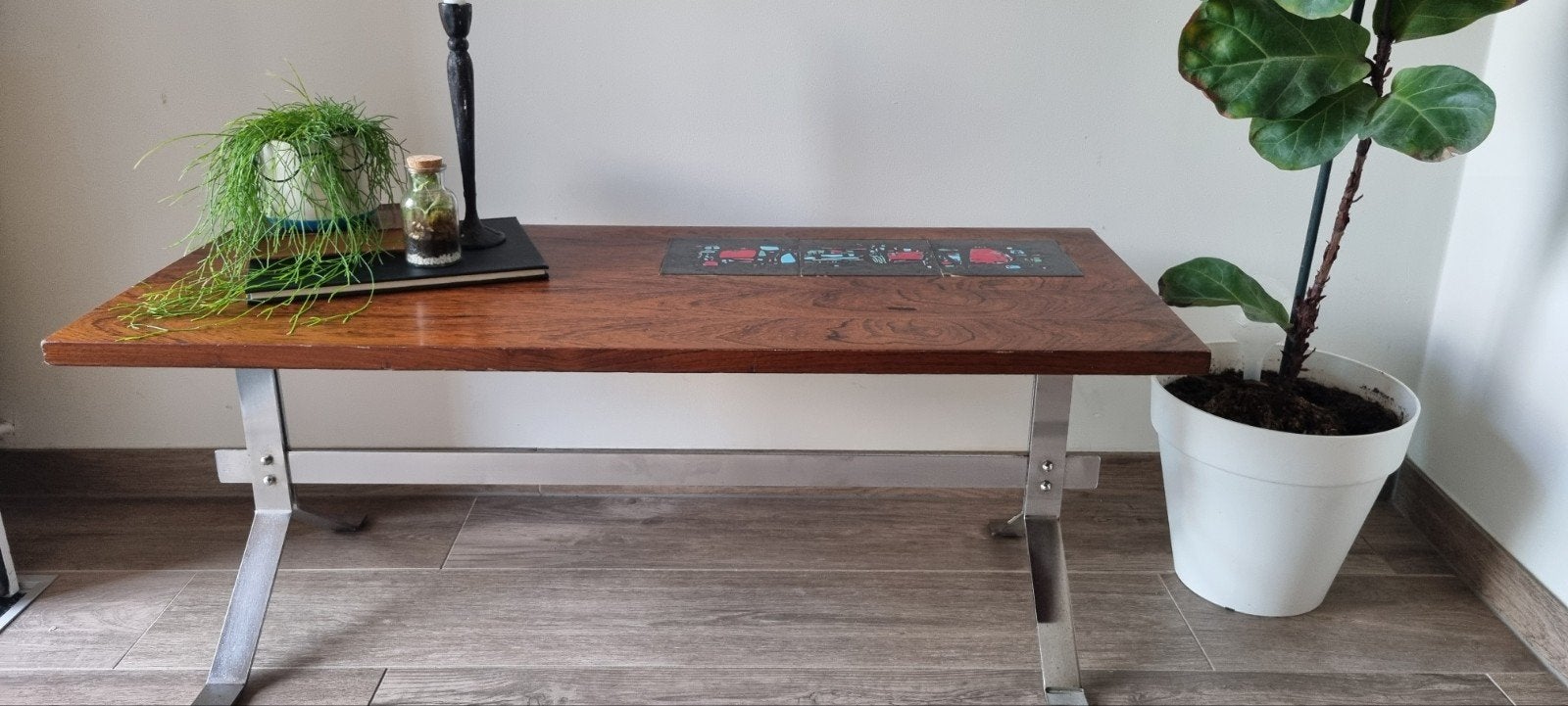 Vintage salontafel | jaren ’60/’70 | hout, chroom & keramiek, Huis en Inrichting, Ophalen, Minder dan 50 cm, Gebruikt, 100 tot 150 cm