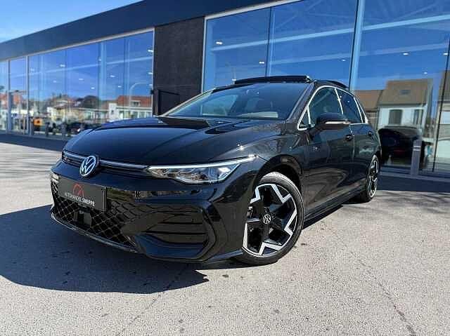 Volkswagen Golf 1.5 eTSI R-Line DSG-Pano/Full!, Automaat, 1498 cc, Zwart, USB