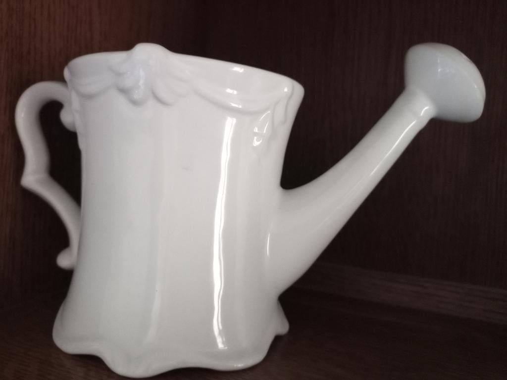 Arrosoir/vase en porcelaine blanche, Enlèvement ou Envoi
