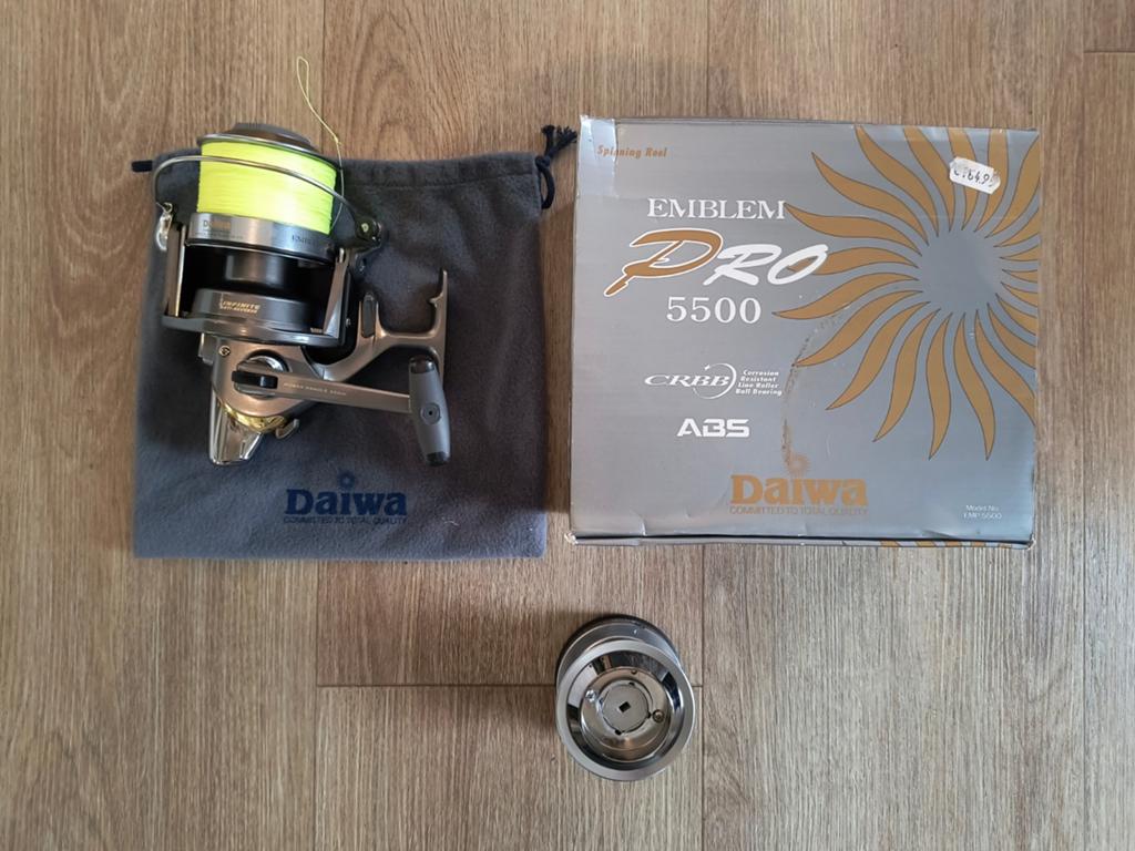 Daiwa Emblem Pro 5500, Enlèvement, Comme neuf, Moulinet