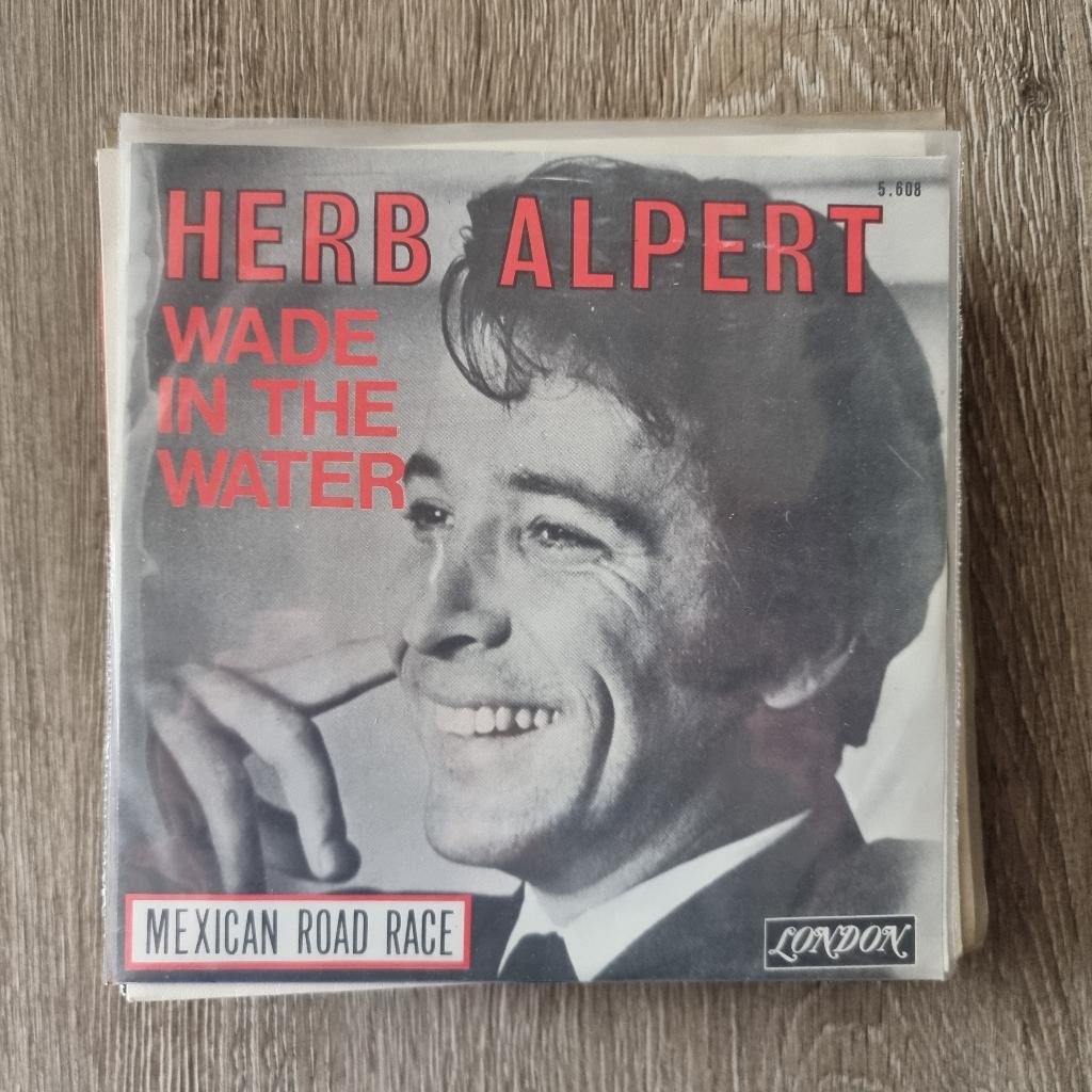7" Herb Alpert & The Tijuana Brass – Wade In The Water, Cd's en Dvd's, Vinyl Singles, Gebruikt, Single, 1960 - 1969, Latin en Salsa