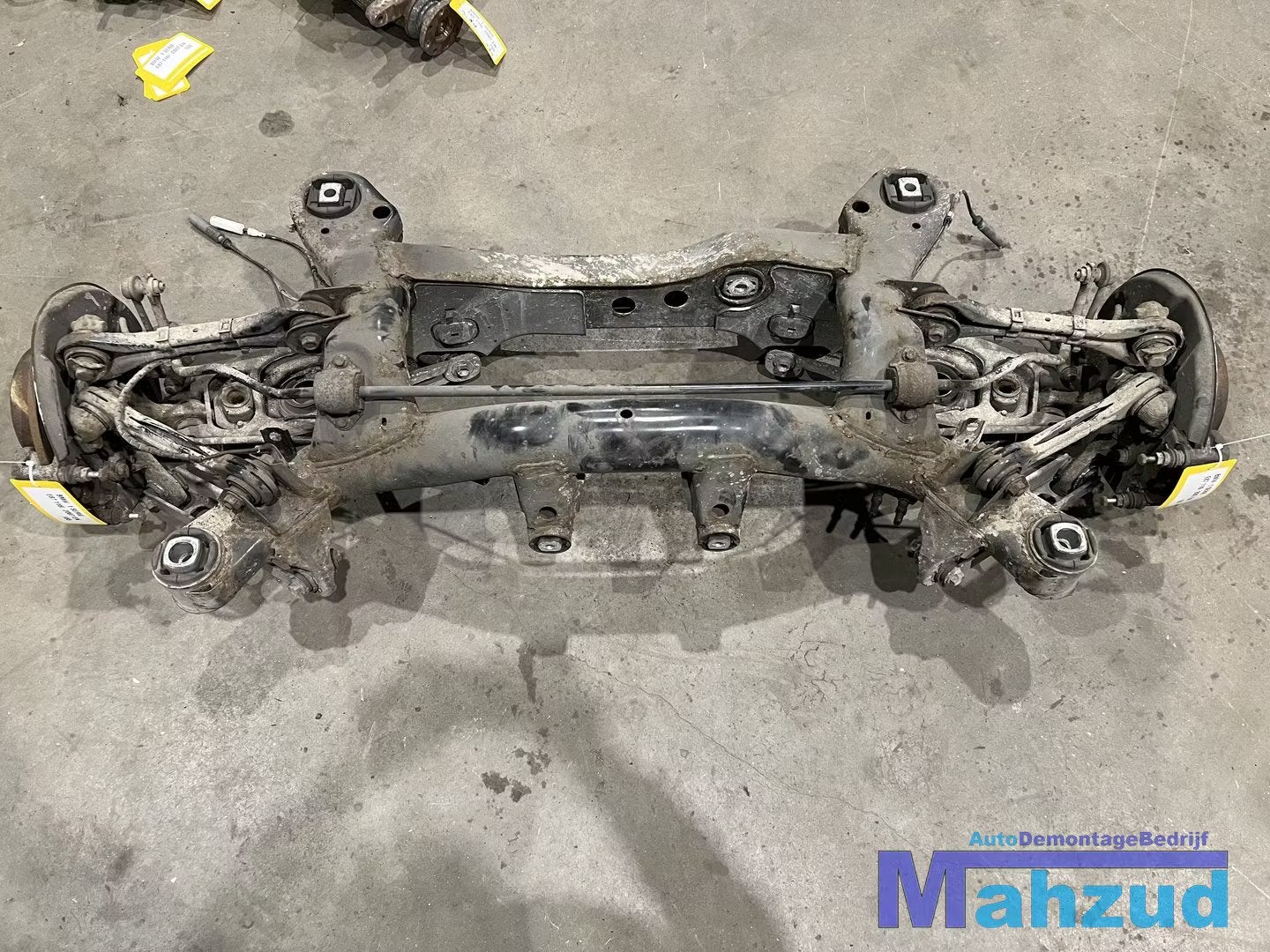 BMW 1 SERIE E87 Achteras subframe draagarm 2003-2010, Petuelring 130
80788  Munich, DE, Gebruikt, Info@bmw.de, BMW