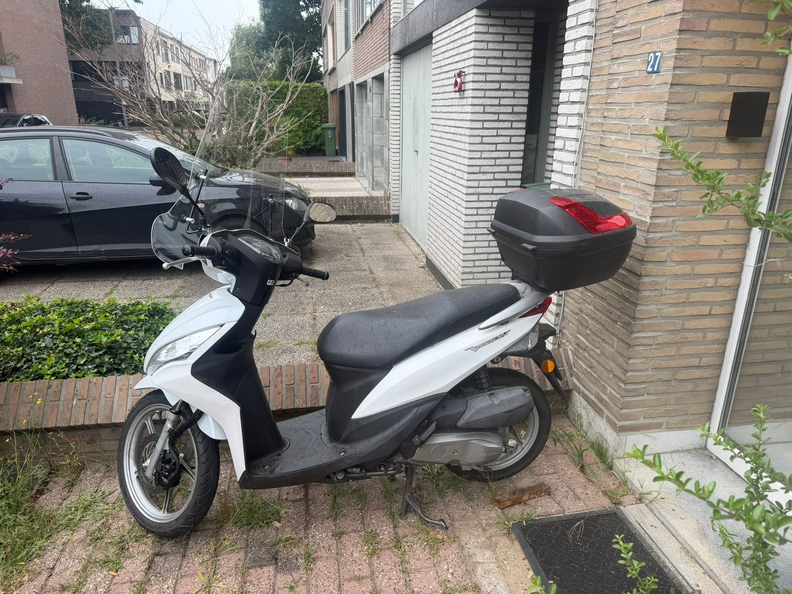 Honda vision 50cc B class 9.000km van 2016, Ophalen, Zo goed als nieuw