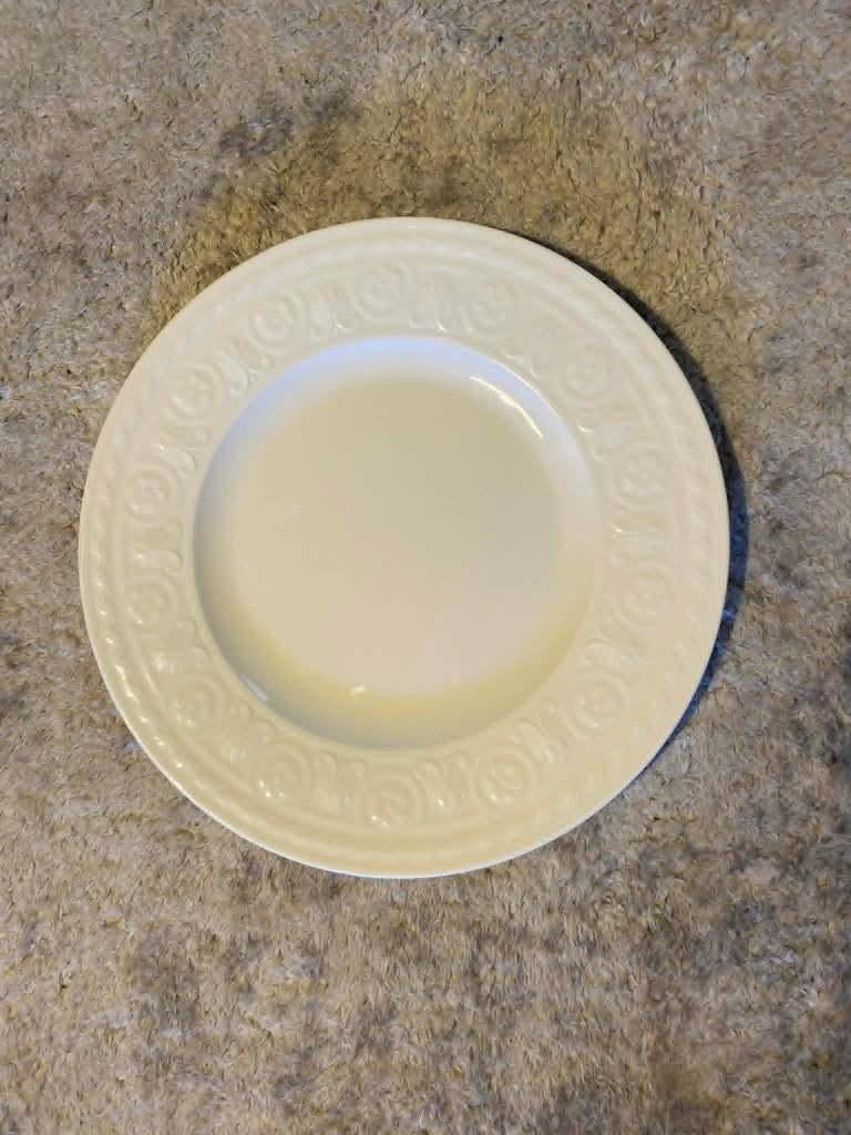 Villeroy & Boch Cellini soucoupe à cappuccino., Enlèvement ou Envoi, Comme neuf, X, Porcelaine