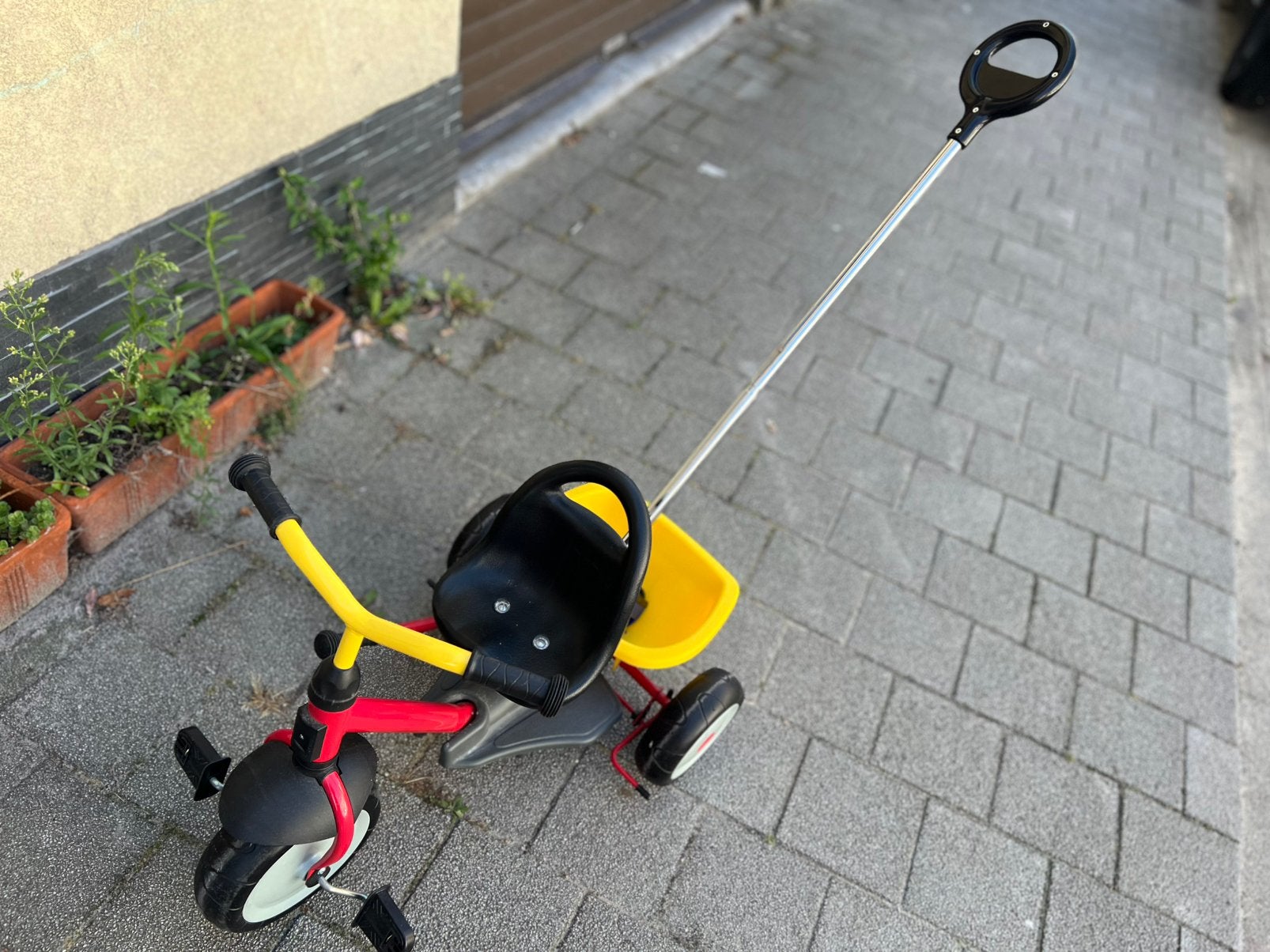 driewieler met duwstang, Fietsen en Brommers, Ophalen, Zo goed als nieuw