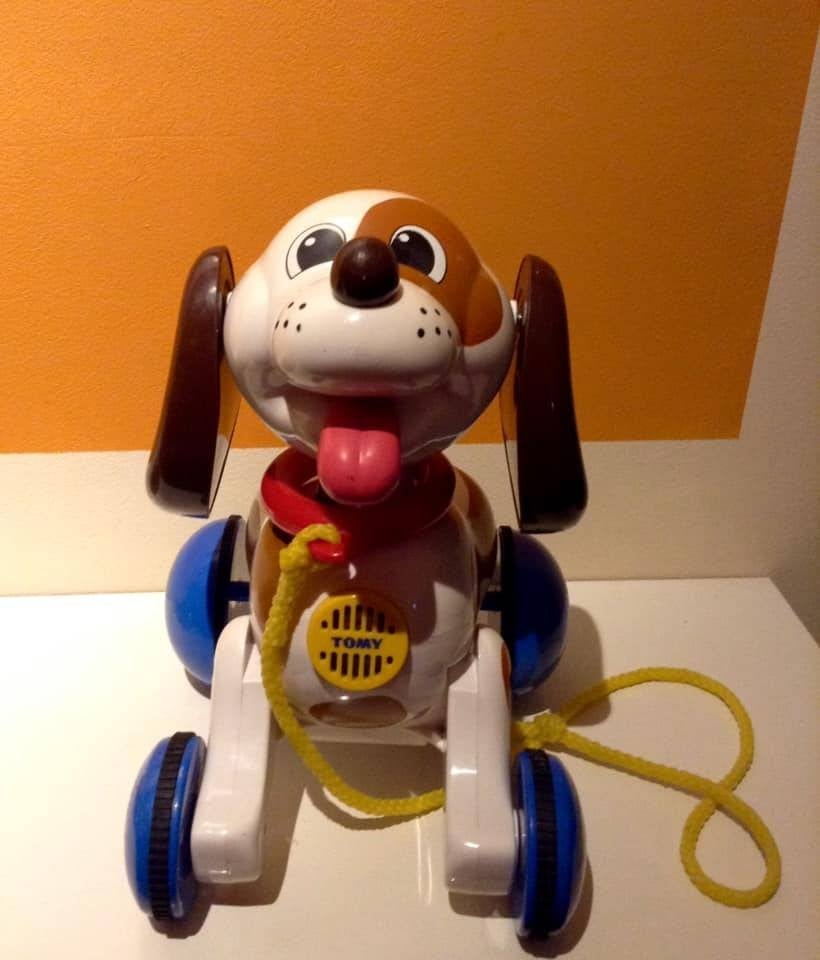 Chien musical à tirer Tomy Sit 'n Walk Puppy 2001 — Vintage, Enfants & Bébés, Enlèvement ou Envoi, Autres types, Sonore