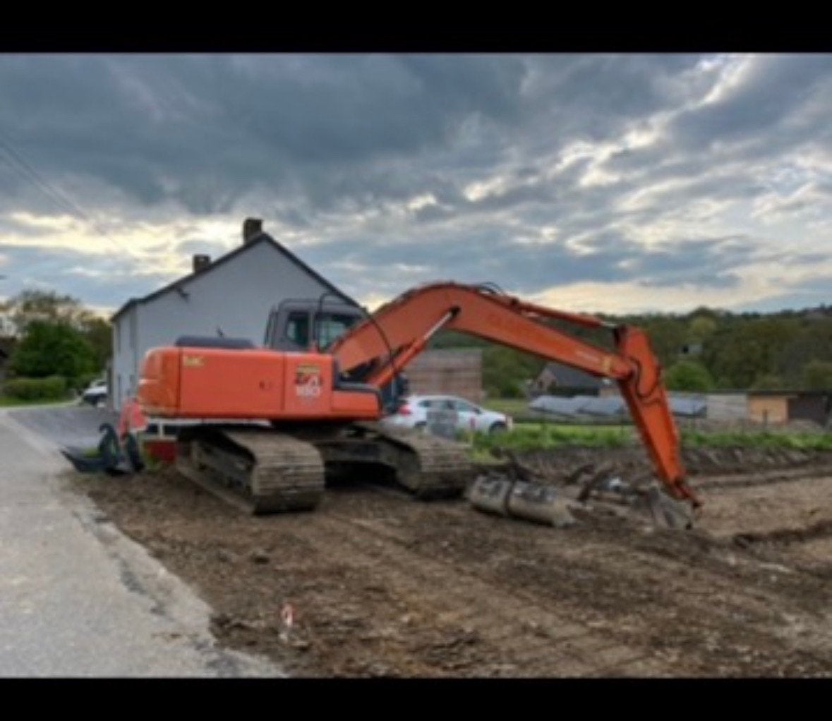 Grue hitachi 180 lc3, Articles professionnels, Machines & Construction | Grues & Excavatrices, Grue, Enlèvement