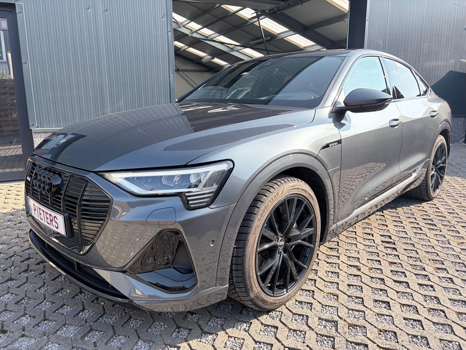 Audi e-tron 55 Sportback - quattro - S-Line - Daytona, Auto's, https://public.car-pass.be/vhr/733482b5-b39d-4827-9de6-ee6a0b86a40f