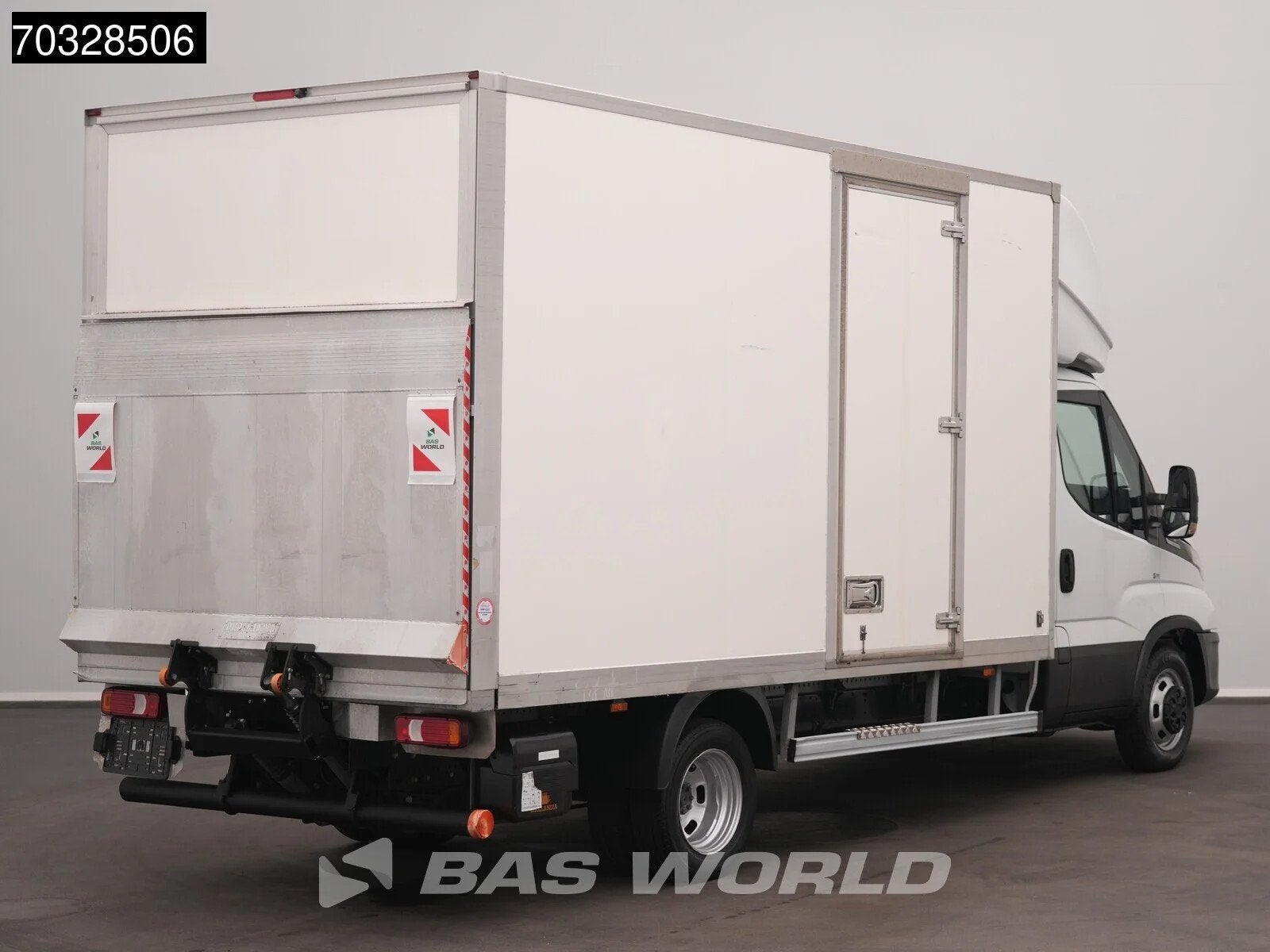 Iveco Daily 35C16 3.0L Automaat Laadklep Zijdeur Dubbellucht, Automaat, Stof, Gebruikt, Euro 6