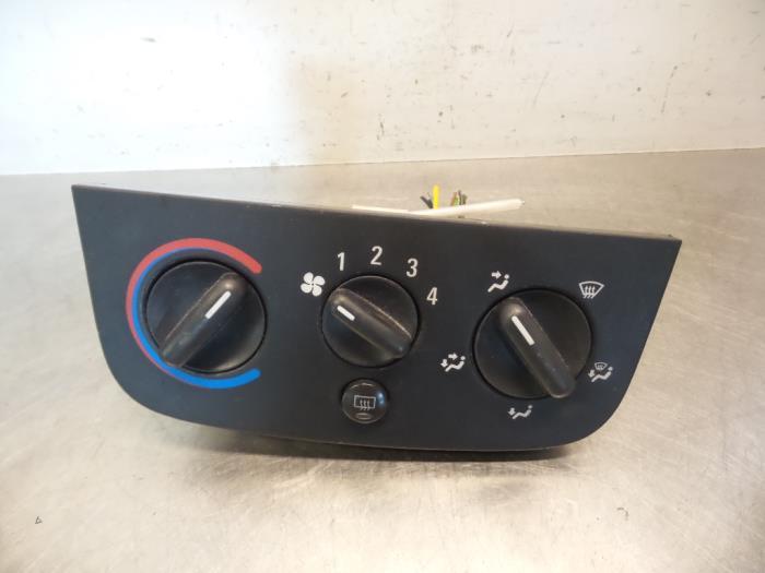 Kachel Bedieningspaneel van een Opel Corsa (Corsa C 00-), Gebruikt, -, -, Opel