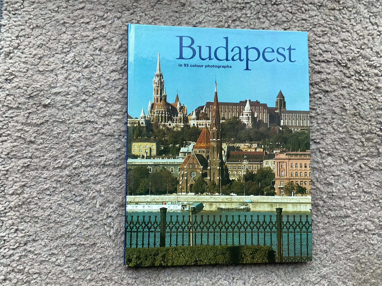Budapest, Boeken, Kunst en Cultuur | Architectuur, Ophalen of Verzenden, Zo goed als nieuw