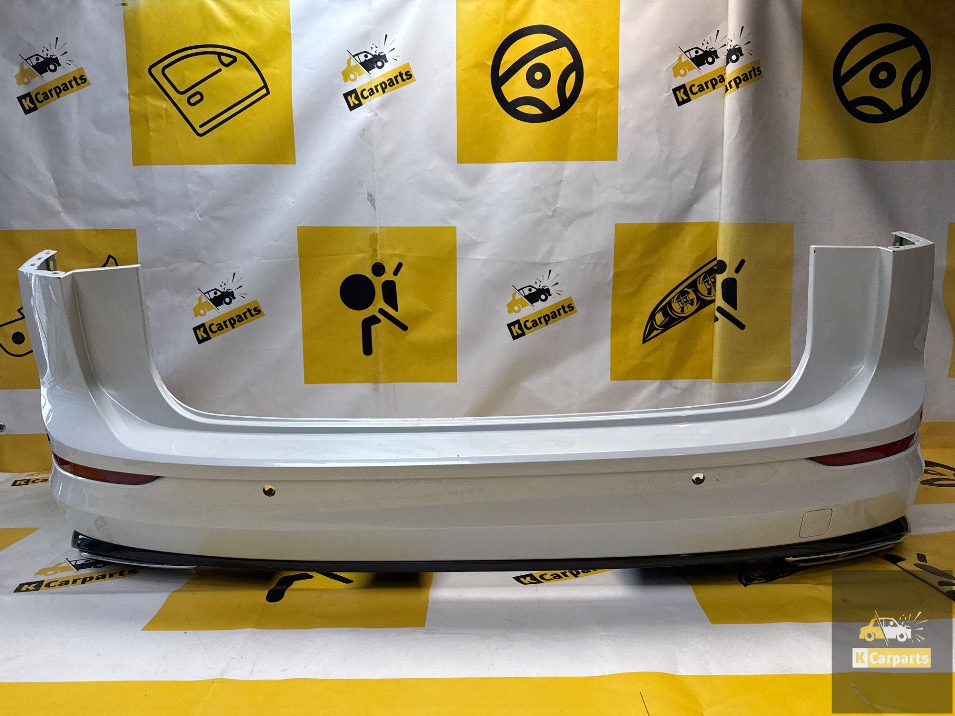 VW Golf 8 Variant R-Line Achterbumper 4PDC Chroom 5H9807421F, Info@fabrikant.eu, Achter, Bumper, Fabrikant BV