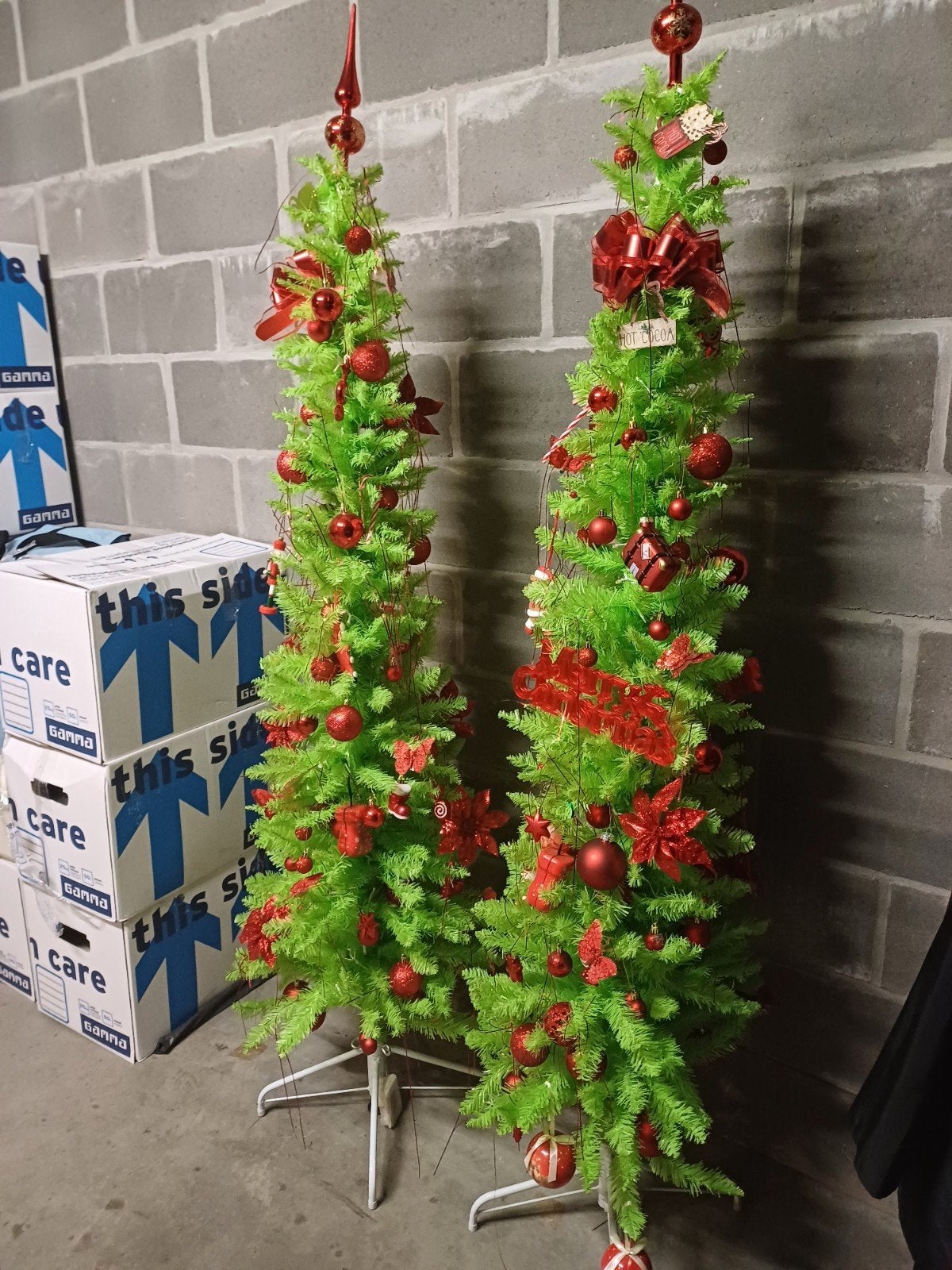 Lot de 2 sapins de Noël artificiels décorés, Enlèvement