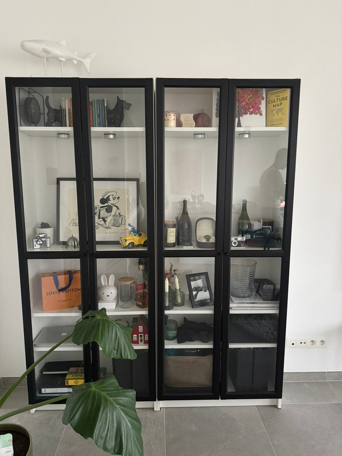Vitrinekast Billy Ikea, Huis en Inrichting, Ophalen, Zo goed als nieuw