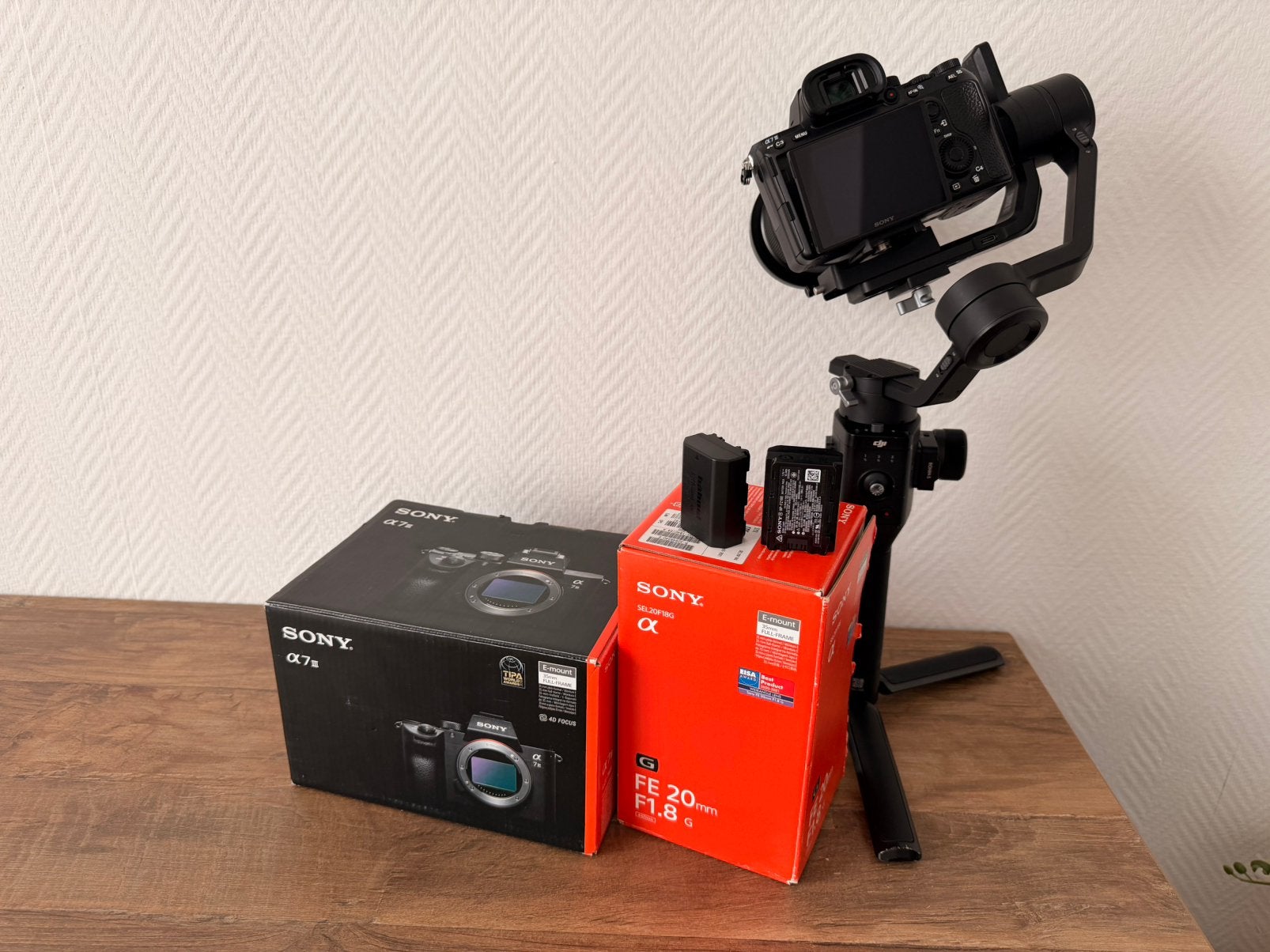Sony A7 III sony 20mm f-1:8G  dji ronin sc, Enlèvement ou Envoi, Comme neuf, Sony