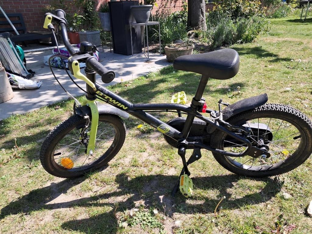 kinderfiets 16 inch, Vélos & Vélomoteurs, Vélos | Garçons, B-twin, Comme neuf, Enlèvement, Frein à main