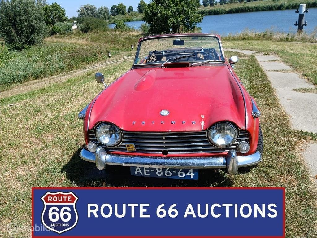 Triumph TR4A | 1968 | Route 66 Auctions, Auto's, Triumph, Zwart, Bedrijf, Handgeschakeld