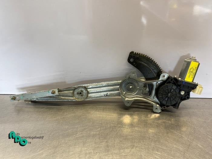 Mécanique vitre 4portes avant gauche d'un Nissan Note (Note, -, 3 mois de garantie, Utilisé, -