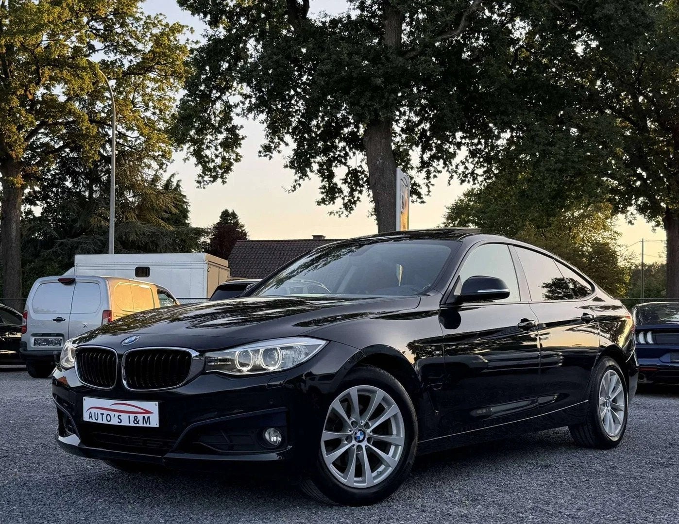 BMW Gran Turismo 320 dA Pano Leder Led Navi Garantie!, Auto's, BMW, Automaat, 4 cilinders, Lichtsensor, 1650 kg