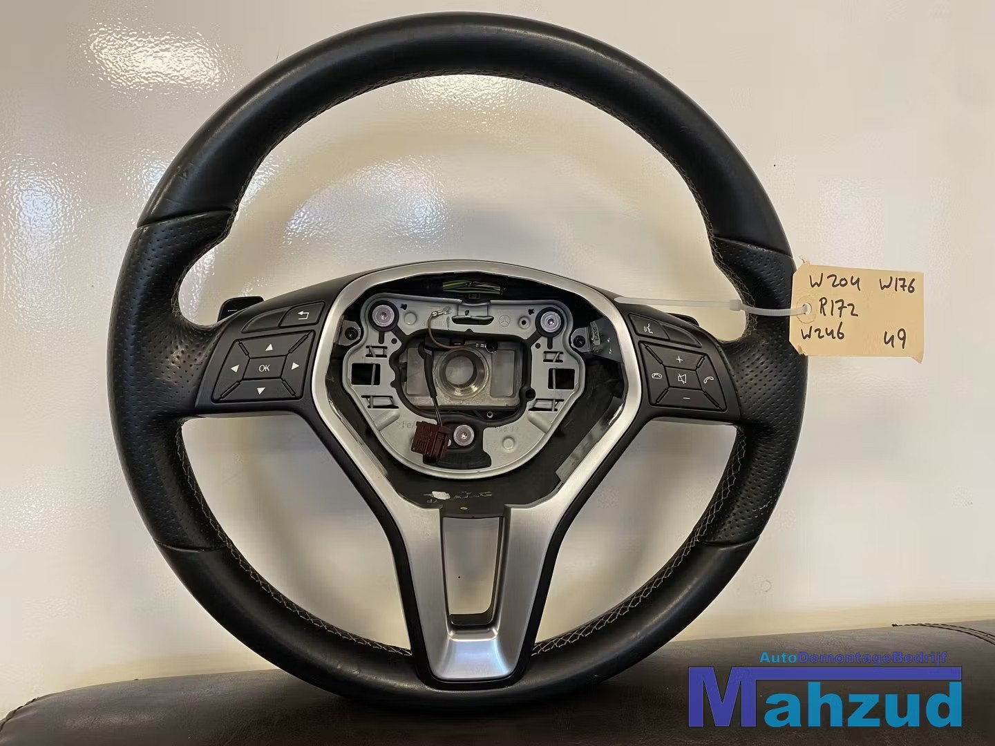 MERCEDES W204 R172 W246 Sportstuur stuur stuurwiel leer, Auto-onderdelen, Gebruikt, Mercedes-Benz AG, Mercedes-Benz, Mercedesstrasse 120
70372  Stuttgart, DE