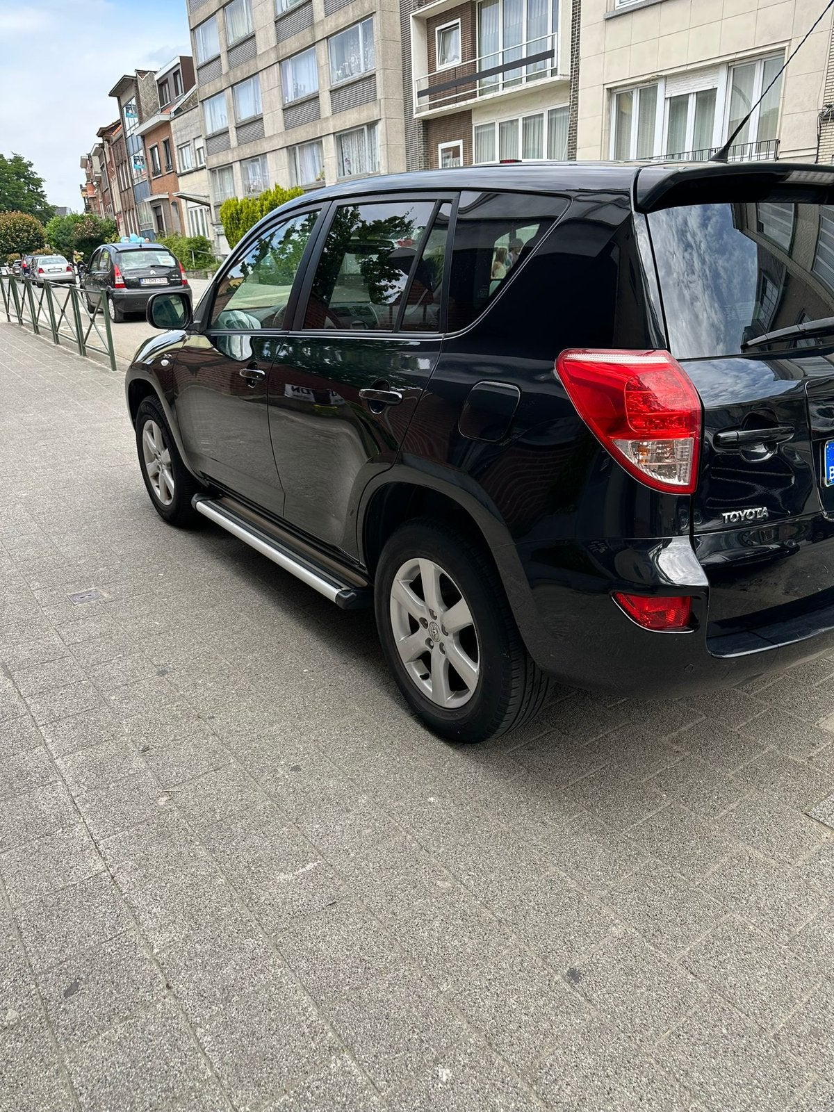 Toyota rav4 2.2D4D*EXPORT*04859057, Auto's, Stof, Zwart, 4 cilinders, Zwart