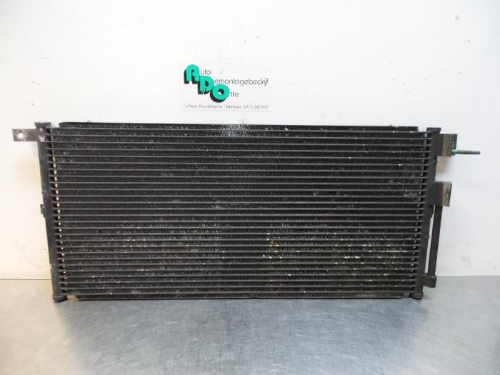 Condensateur clim d'un Jaguar X-Type, -, Utilisé, -, -