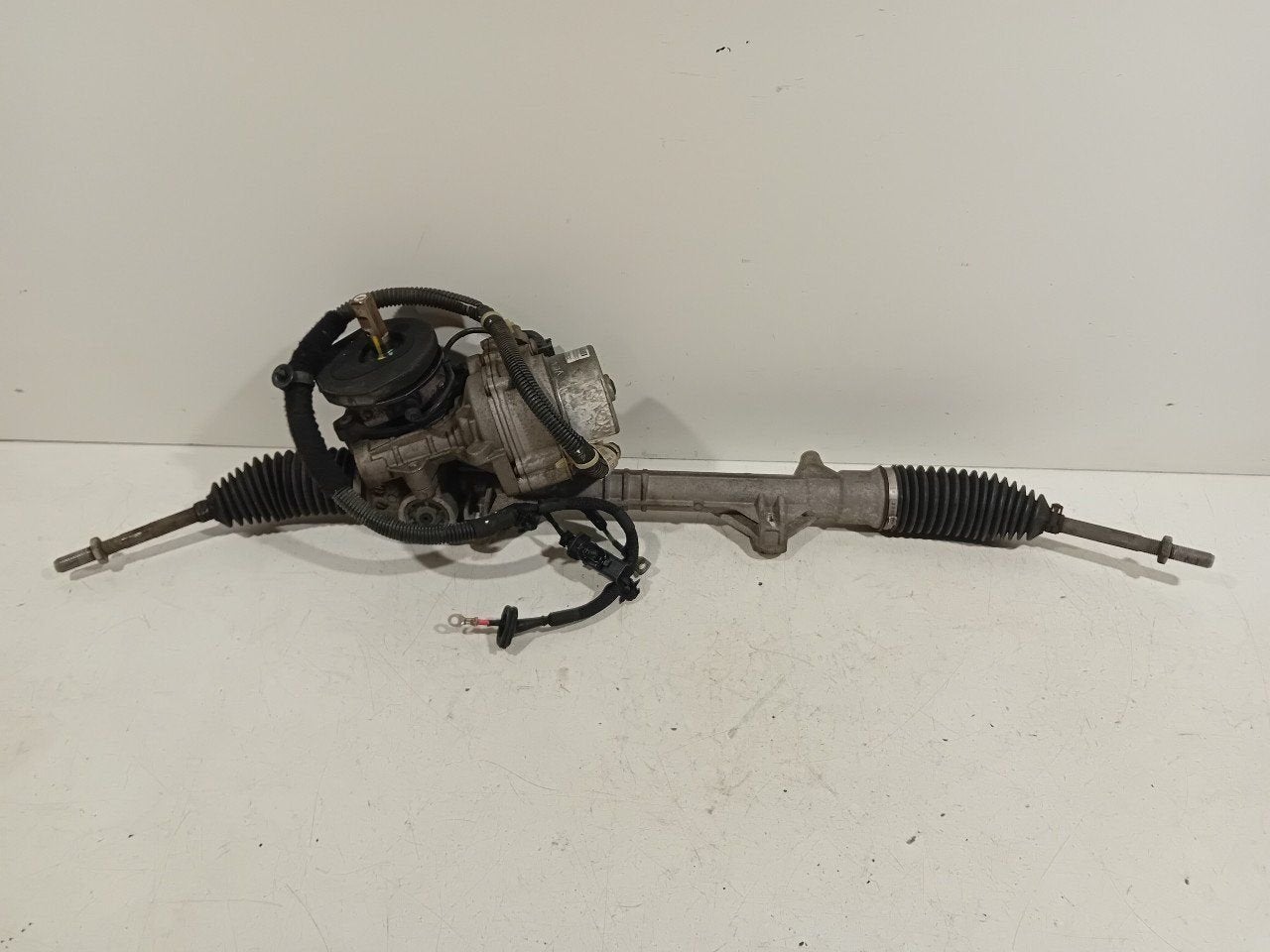 Stuurbekrachtiging pomp motor Peugeot 208, Onderdelen@venauto.nl, Van der Ven Autorecycling B.V., Gebruikt, Ettenseweg 76, 4706 PB Roosendaal, The Netherlands
