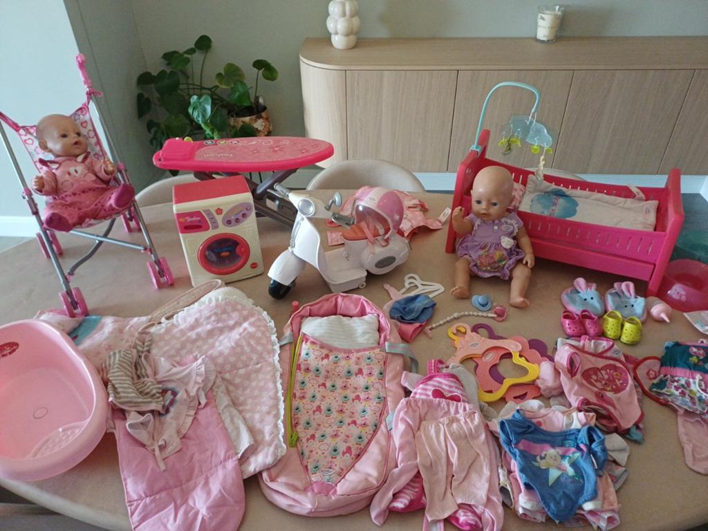 Lot babyspullen babyborn, Enlèvement
