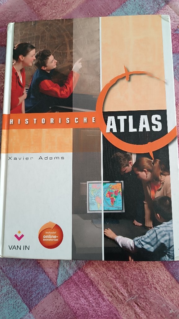 2 Atlassen (Mens en Aarde & Historische atlas), Ophalen of Verzenden, Zo goed als nieuw, Overige atlassen