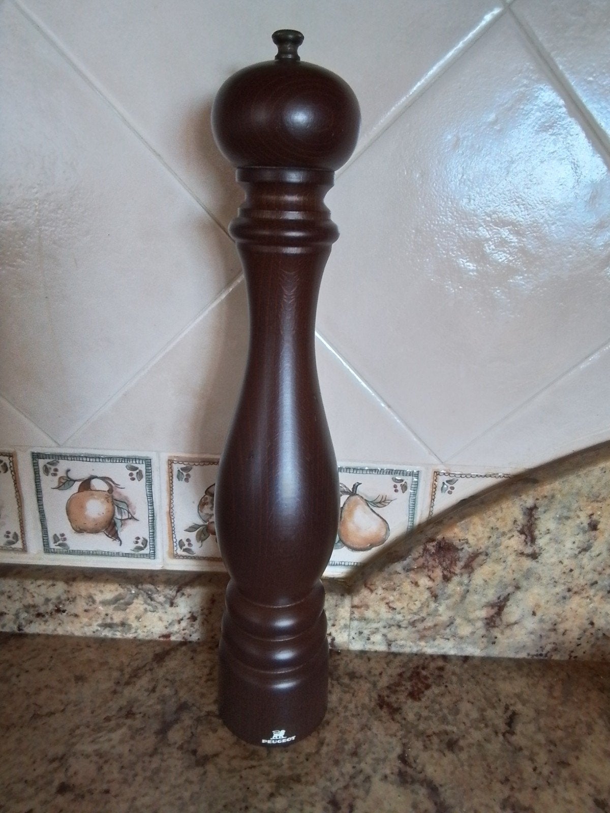 ZO GOED ALS NIEUWE GROTE BRUINE PEUGEOT PEPERMOLEN -  40 CM, Ophalen, Zo goed als nieuw, Hout, Bruin