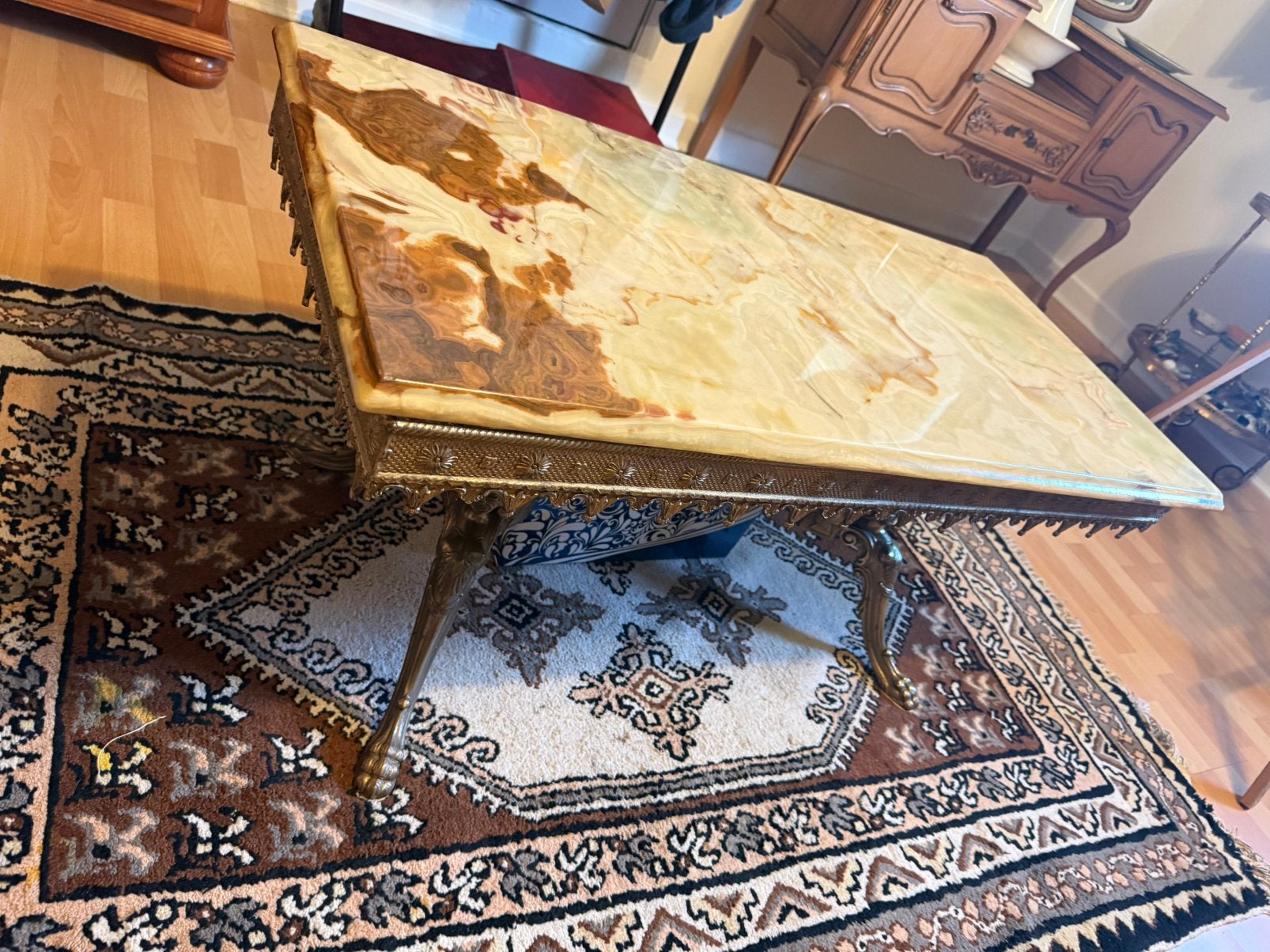 Salontafel met marmer blad, Ophalen